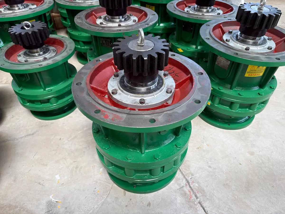 3-in-1-crane-gear-motors-1