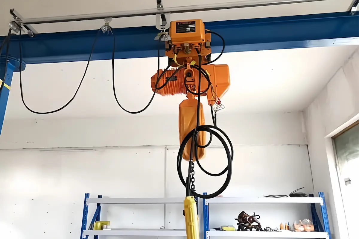1-Ton Chain Hoist 2